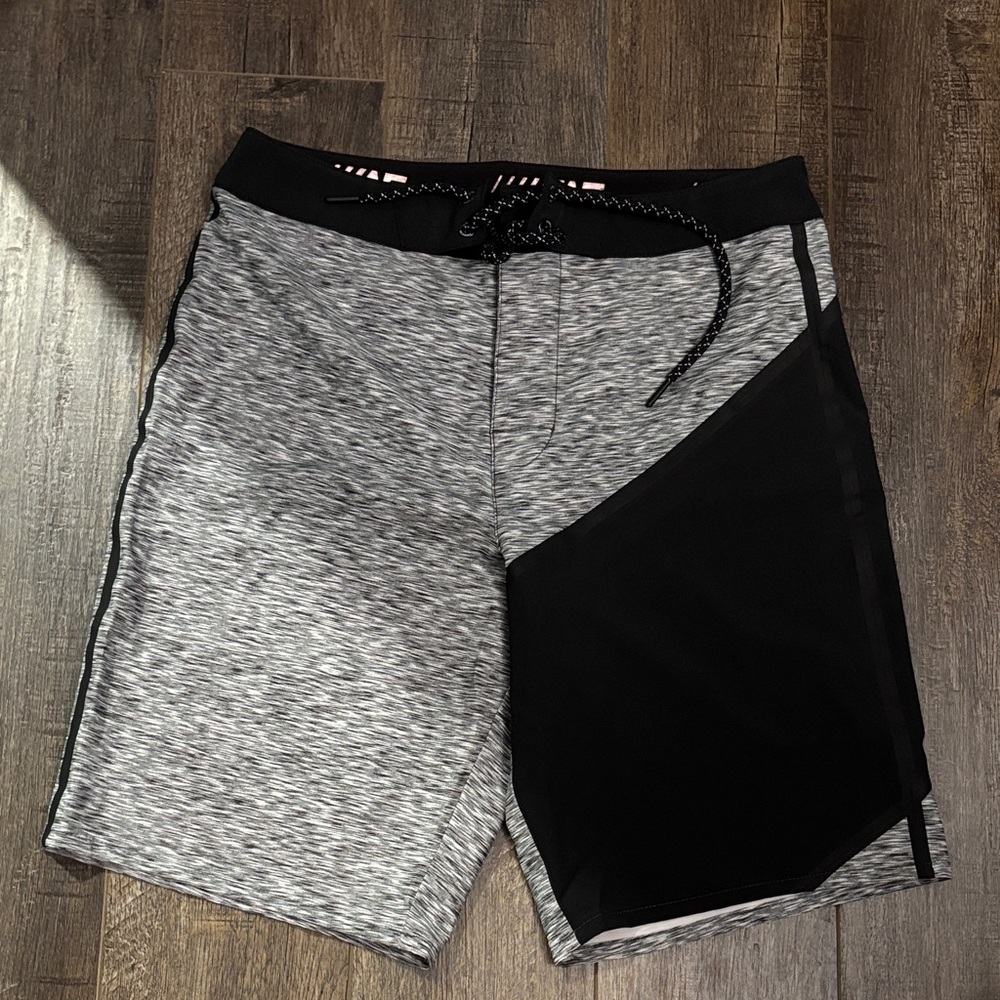 Men's American Eagle Gray and Black Swim Shorts